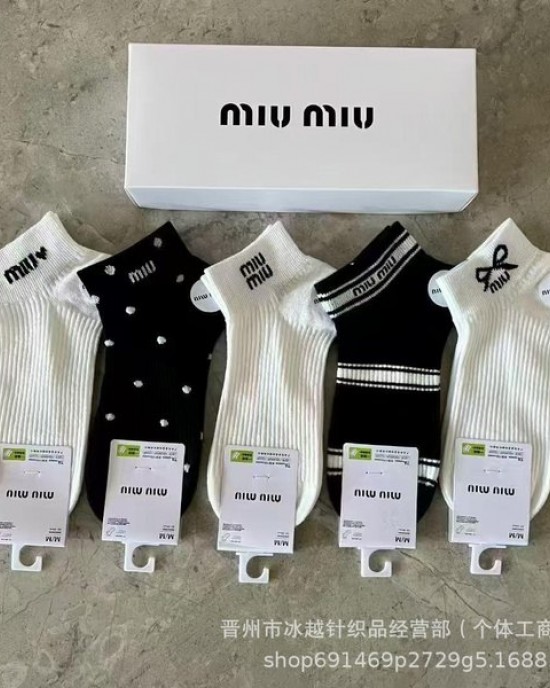 5-Pack Low-Cut No-Show Socks for Women – Breathable Cotton, Odor Control, Fashion Styles