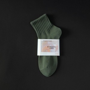 Cotton Crew Socks for Men and Women - Breathable Athletic Casual Socks, All-Season